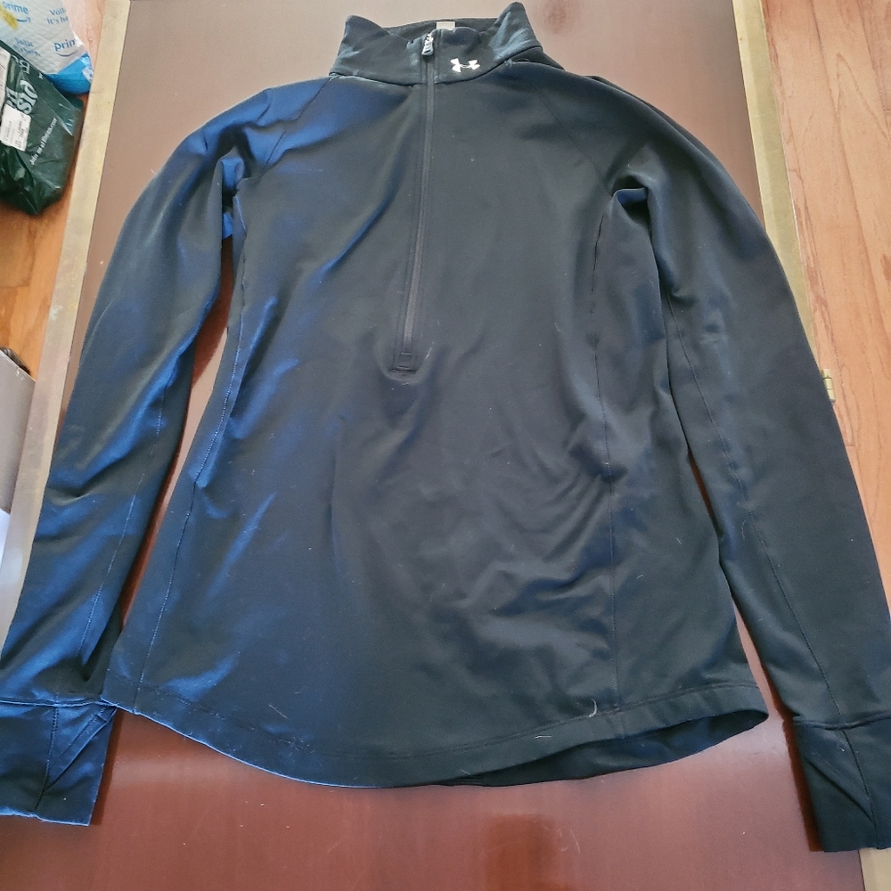 Under Armour cold gear black womens XS 1/2 zip